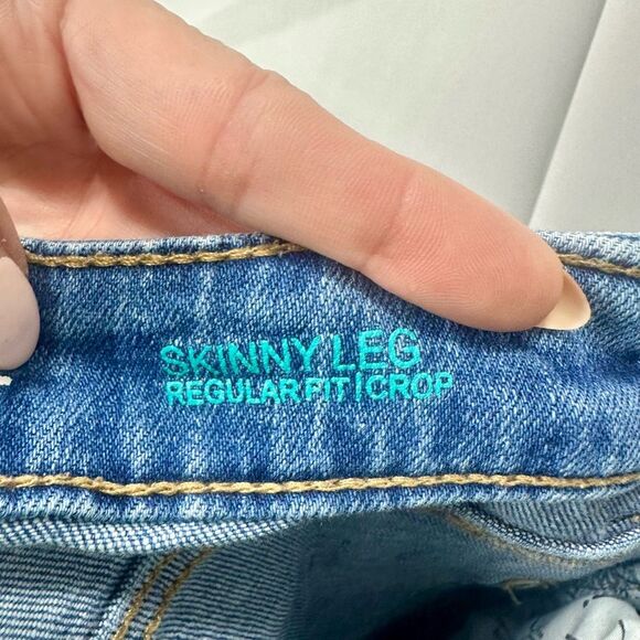 Inc Floral Embroidered skinny leg crop denim jeans with fringe bottom Size 10 - Picture 11 of 14